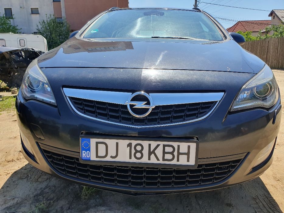 Motor astra j a17dtr și.alte piese disponibile