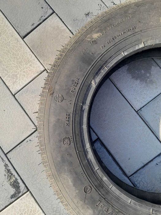 Продаю покрышки новая и б/у R16С
