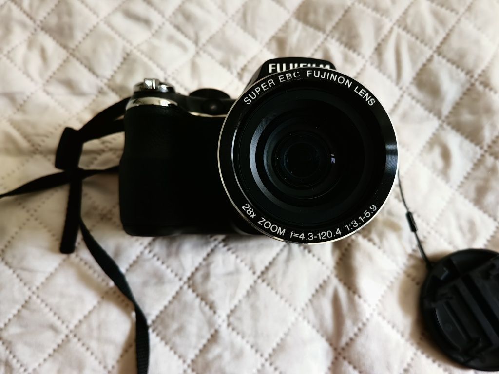 За ремонт!!! Fujifilm FinePix S3400