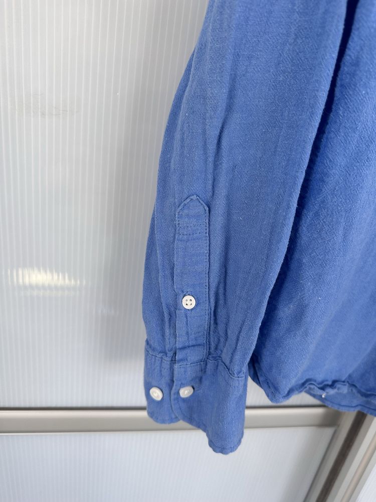 Стилна ленена риза Levi’s и H&M