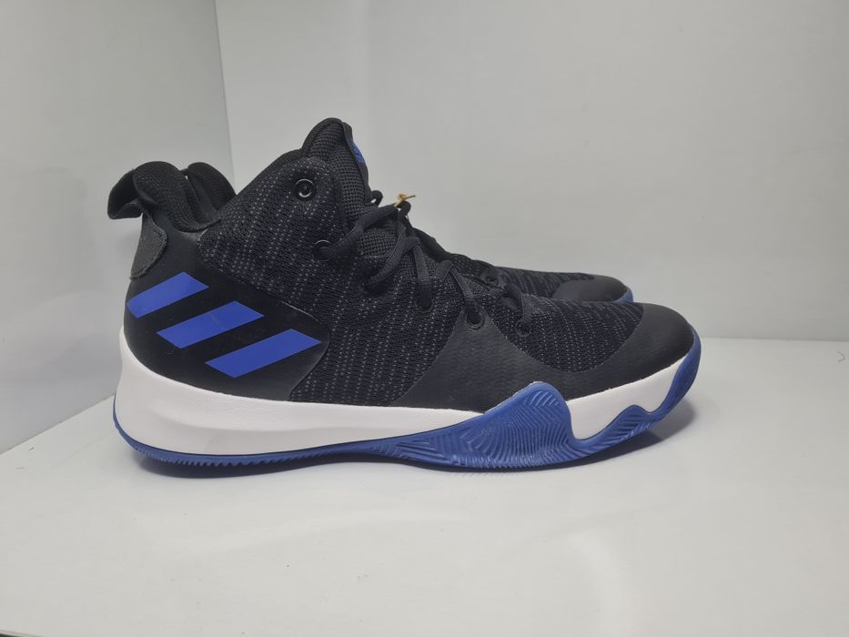 Кецове Adidas Explosive Flash 

Чисто нови без кутия. 

Размер 46 стел