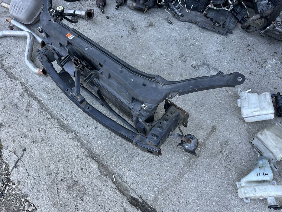 Преден панел/Очиларка за Мазда 5!