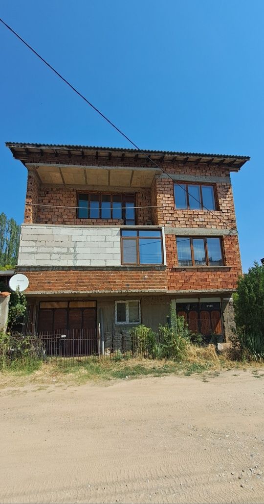 Етаж от къща село Покровник