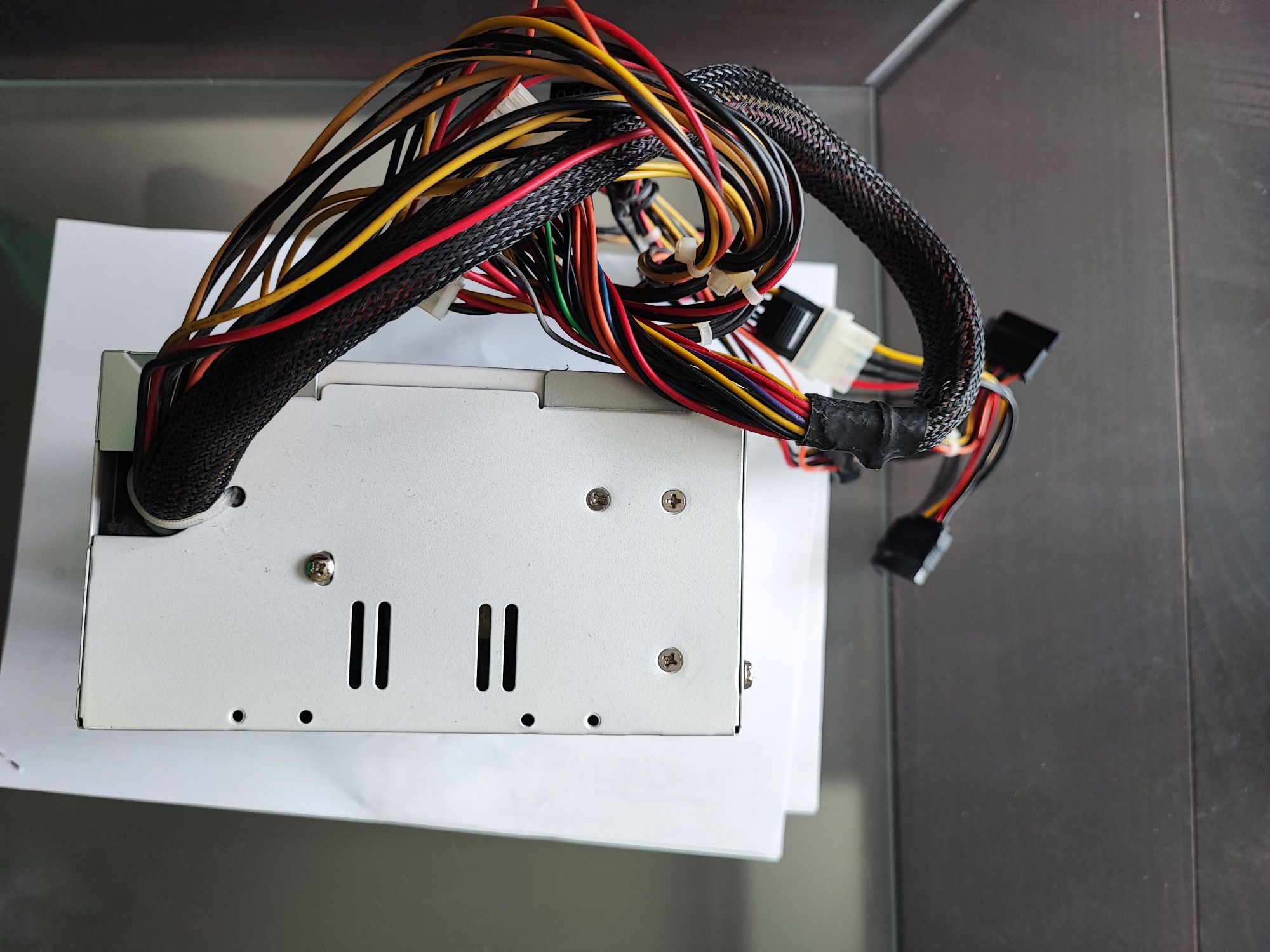 Захранване FSP Group Saga 400 W
