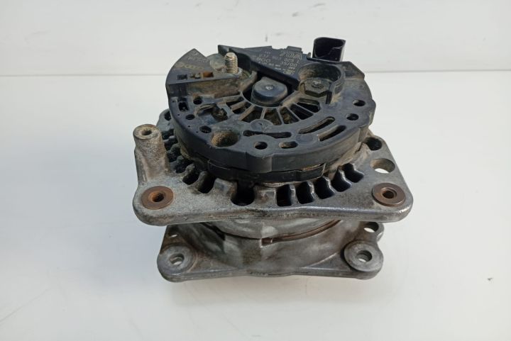 Alternator  037903025L Skoda Superb prima generatie seria