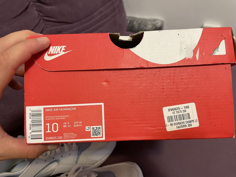 Nike Air Huarache, mărimea 44, noi cu cutie
