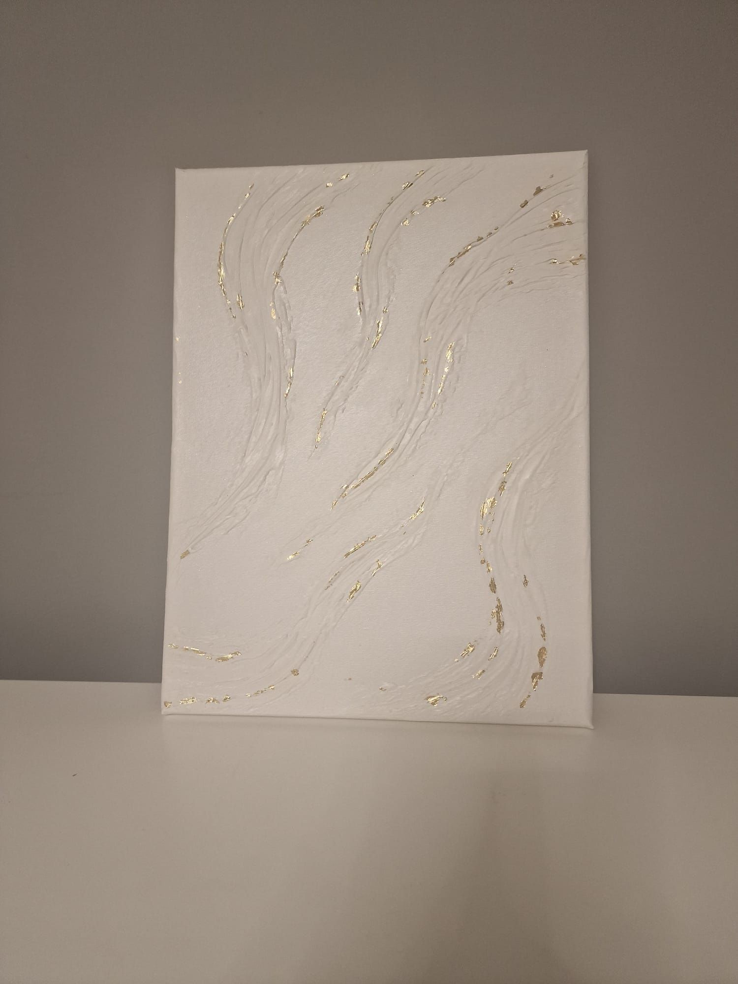 Tablou 3D realizat manual alb/auriu 30x40 cm