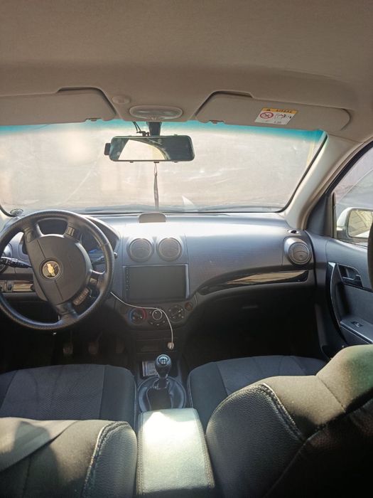 Некся 3 сотилади