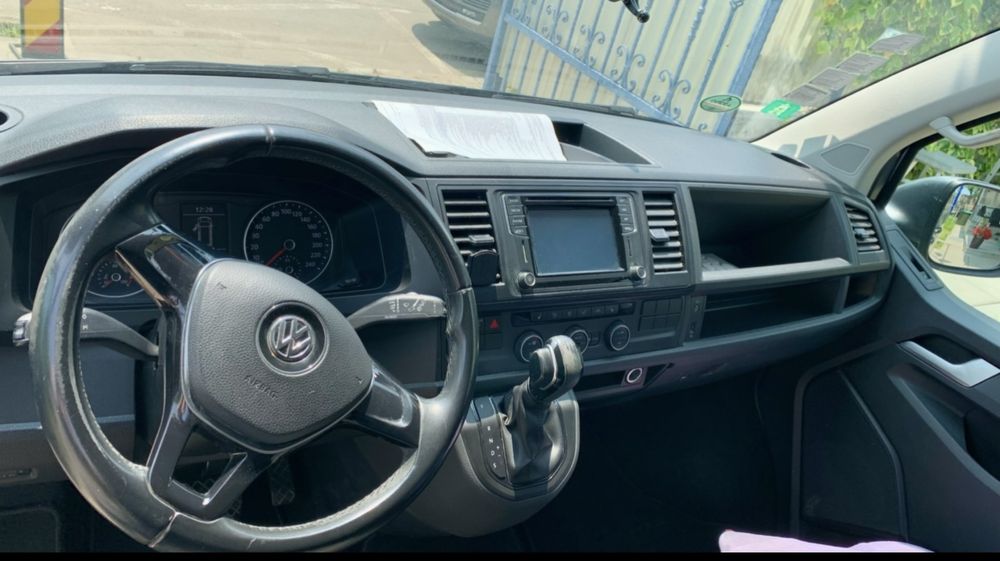 Volkswagen T6 Caravelle Comfortline 2.0 TDI 150 cp Cutie Automata DSG