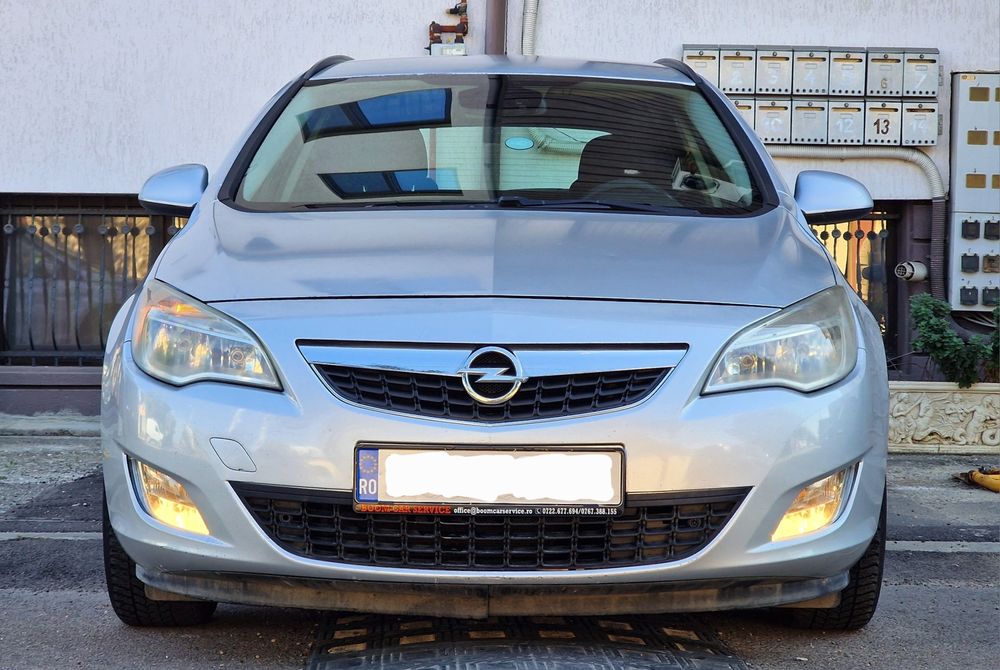 Opel Astra J * 11.2011 * 1.7 CDTi 110 CP * Euro 5 * Break * Inm RO *