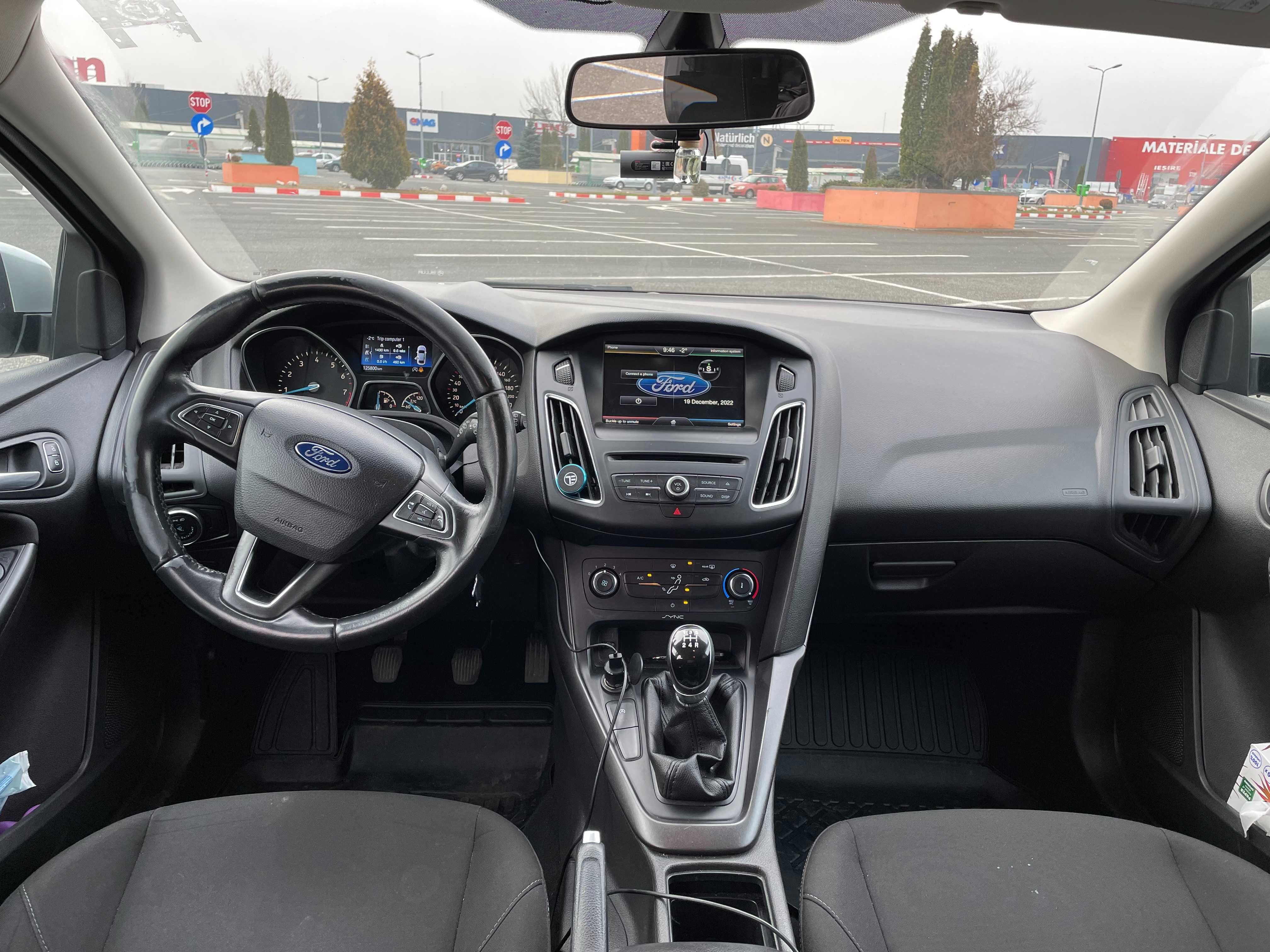 Ford Focus 2015 1.0 Benzina, EcoBoost  126.000 km, Factura, TVA