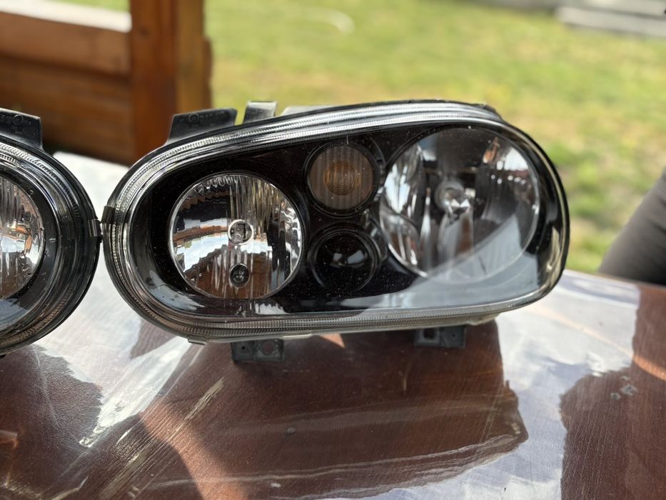 Фарове за Golf 4