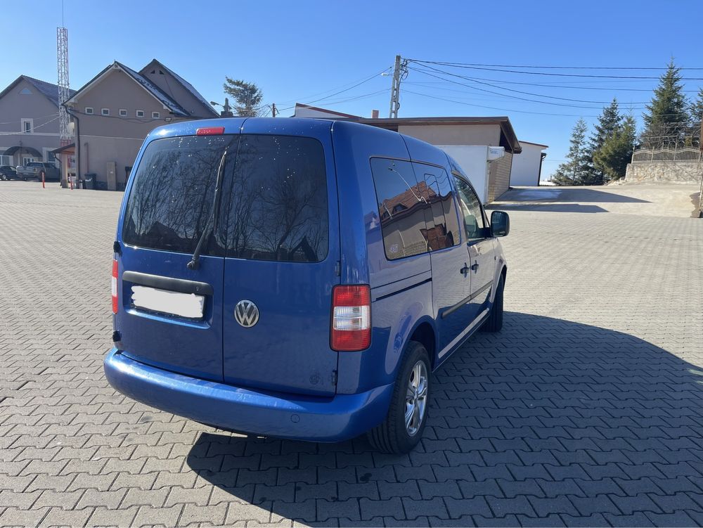 Vand vw Caddy 1.6 benzina
