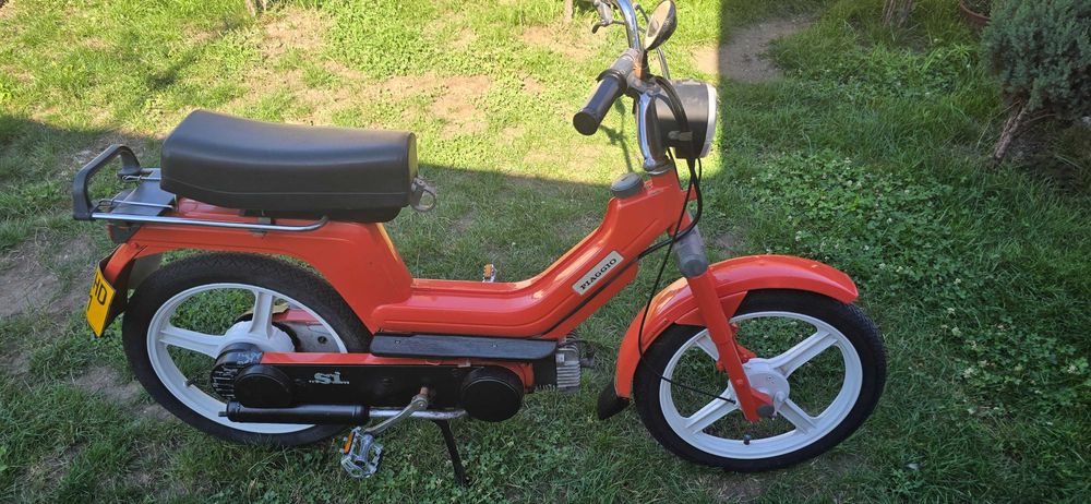 Vand moped piaggio si cu acte