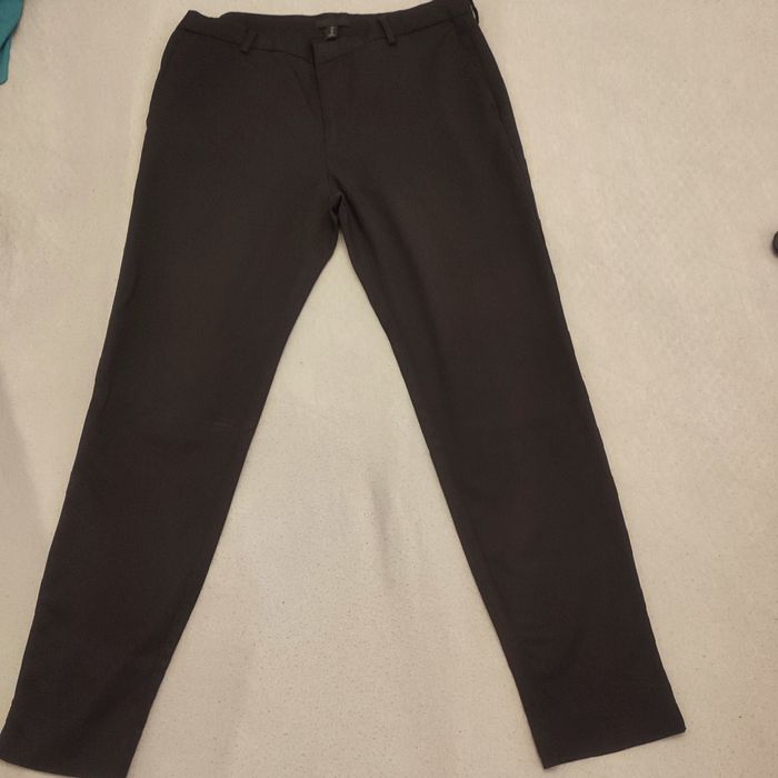 Pantaloni bărbați skinny fit  negri H&M - ospătar