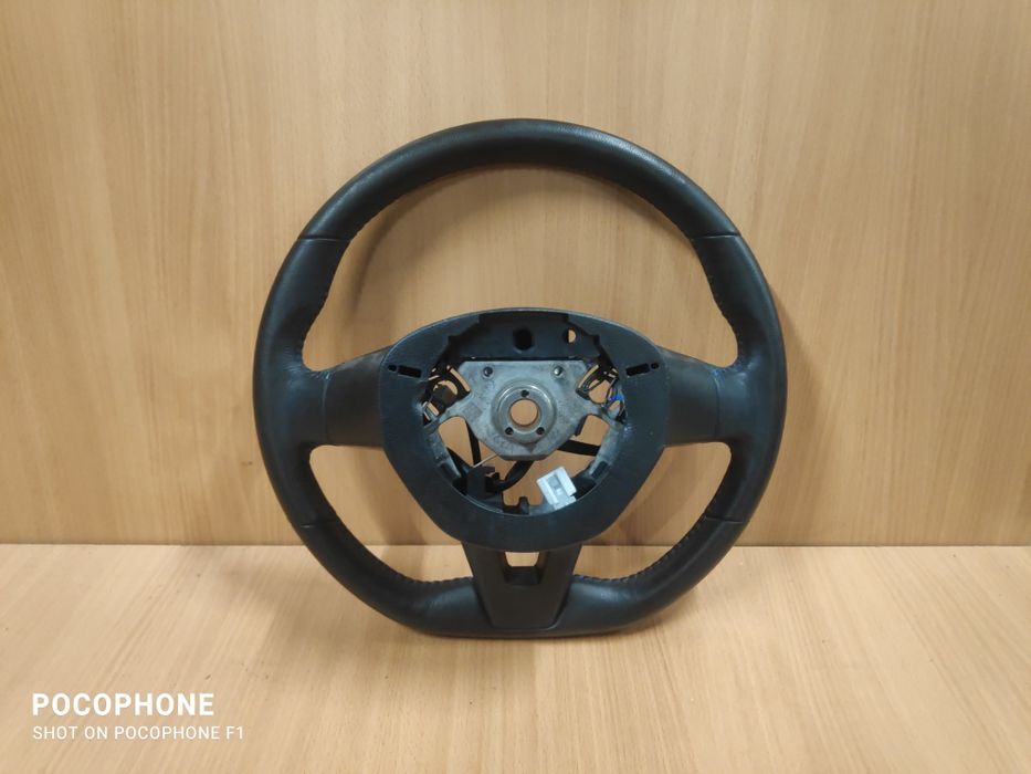 Волан Nissan Leaf / Нисан Лийф 2022г.