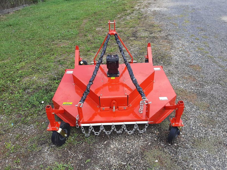 Tocator resturi vegetale tip elice cu trei cutite