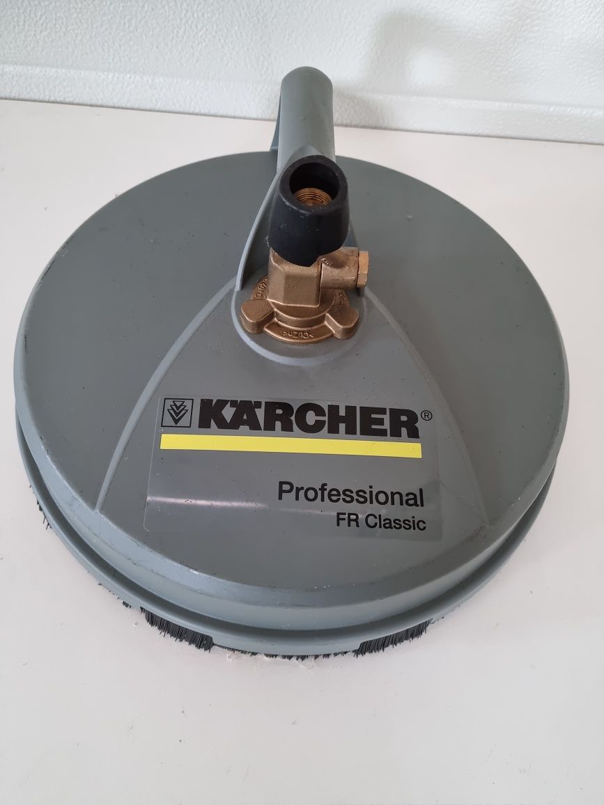 Karcher profesional уред за почистване на плащи