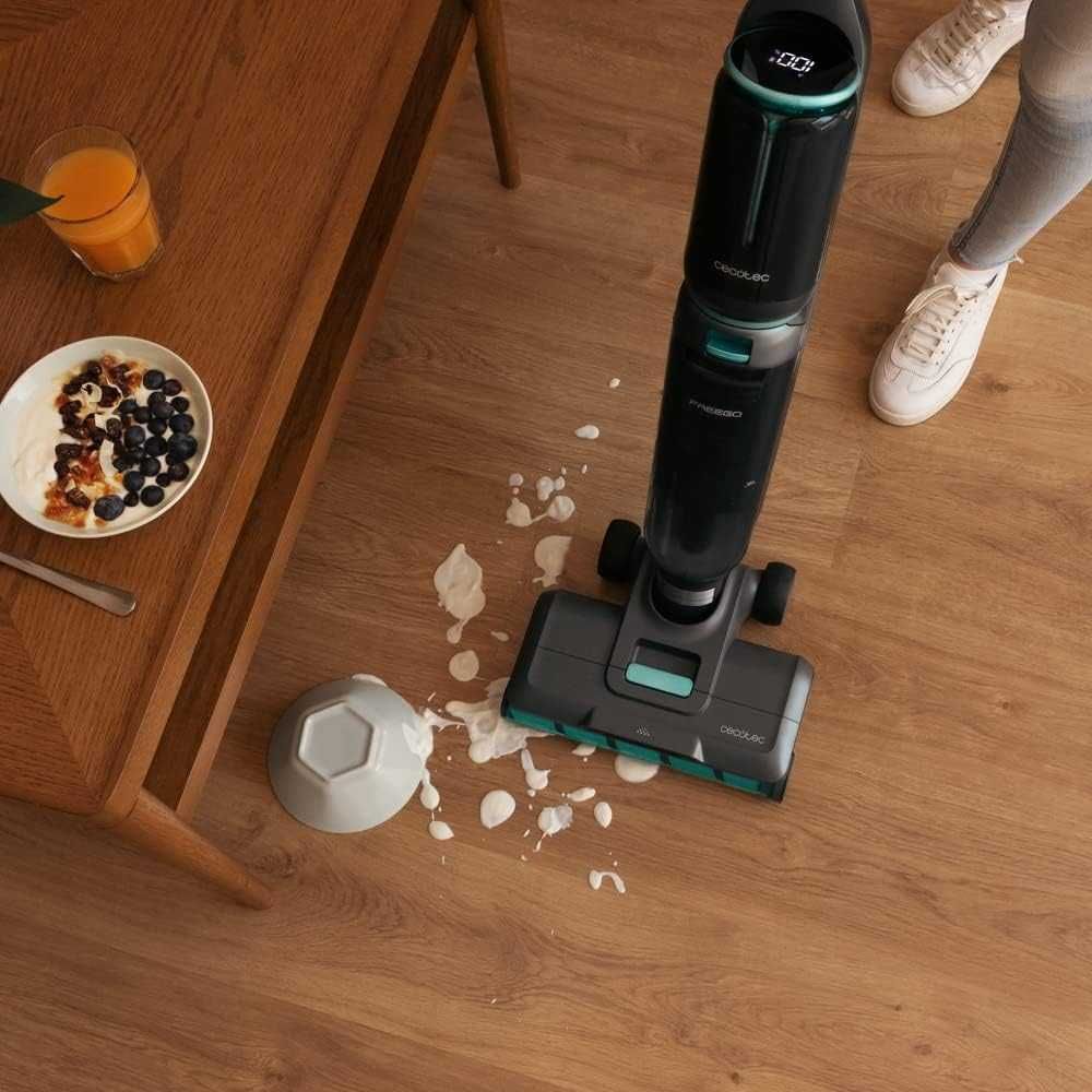 Прахосмукачка за сухо и мокро Cecotec FreeGo Wash&Vacuum Spray