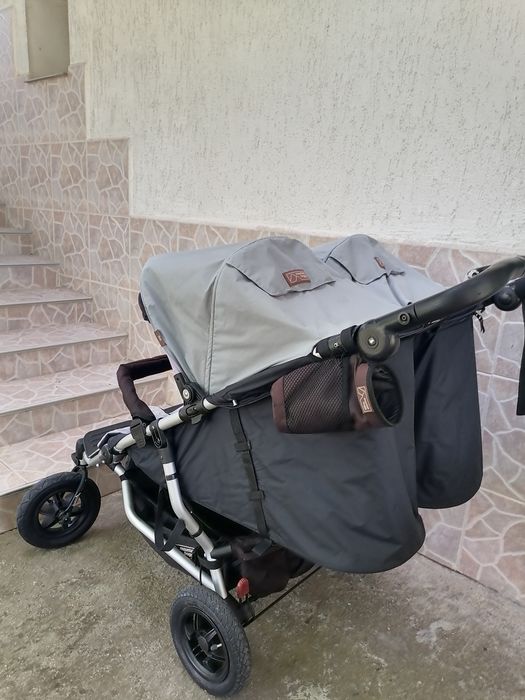 Количка за близнаци Mountain buggy - малко употребявана