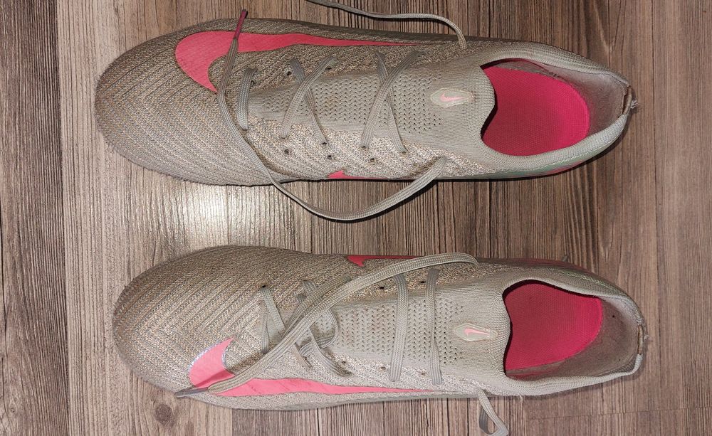 Мъжки футболни обувки