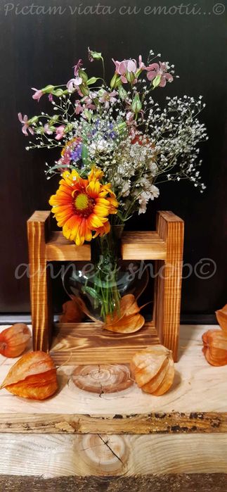 Vaza inima din sticla cu suport de lemn pentru flori Art Deco