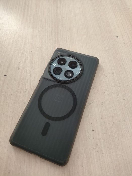 Продам/Обменяю OnePlus 12