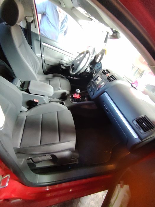 Vând golf sau pentru dezmembrari 5 2.0 tsfi 170 cp