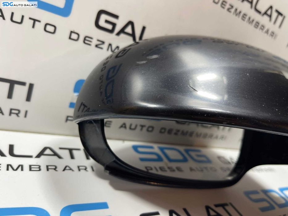Capac Carcasa Oglinda Dreapta Culoare LC9X Volkswagen Golf 6 Break Combi 2008 - 2014 Cod 1K0857538