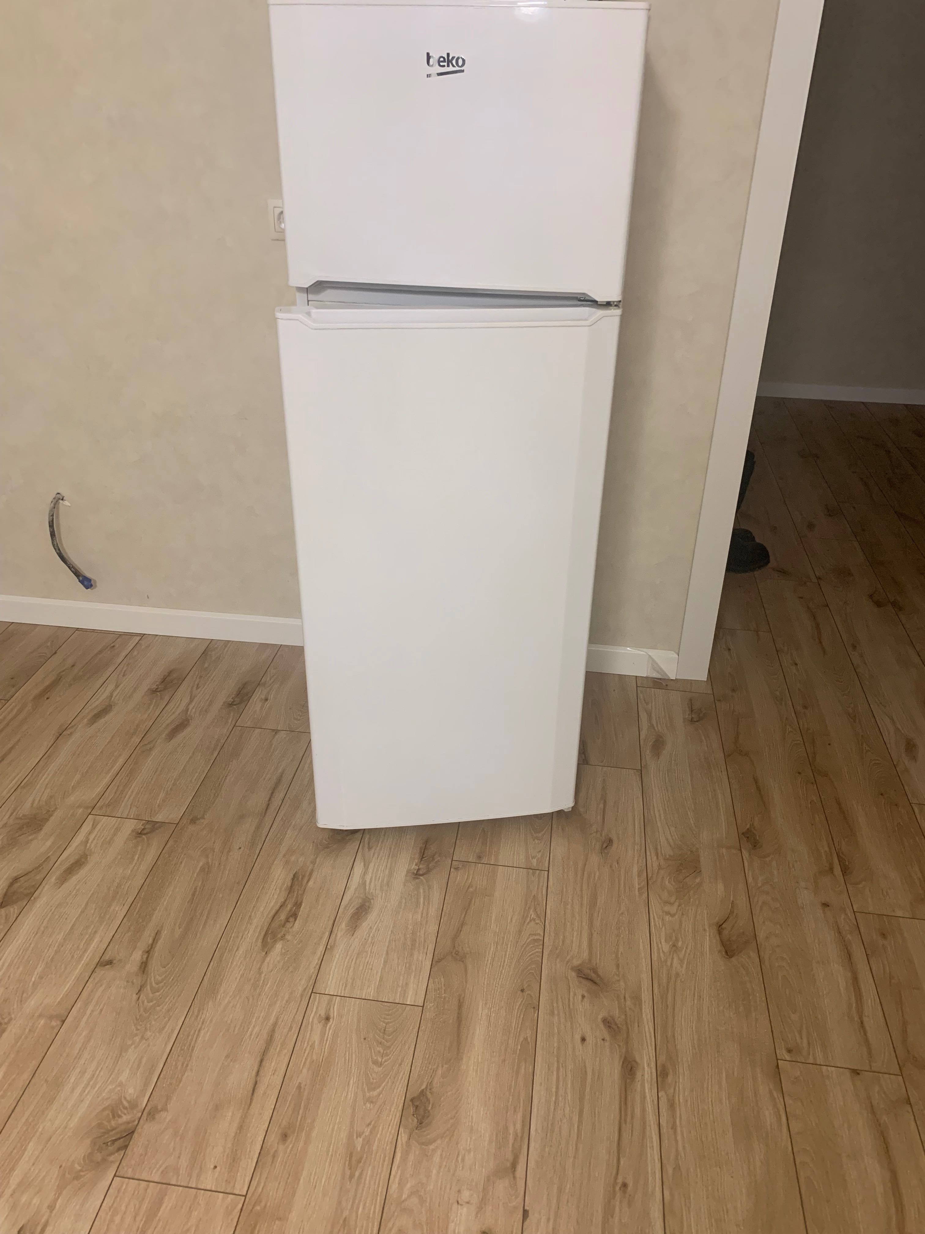 Холодильник Beko в идеальном состоянии