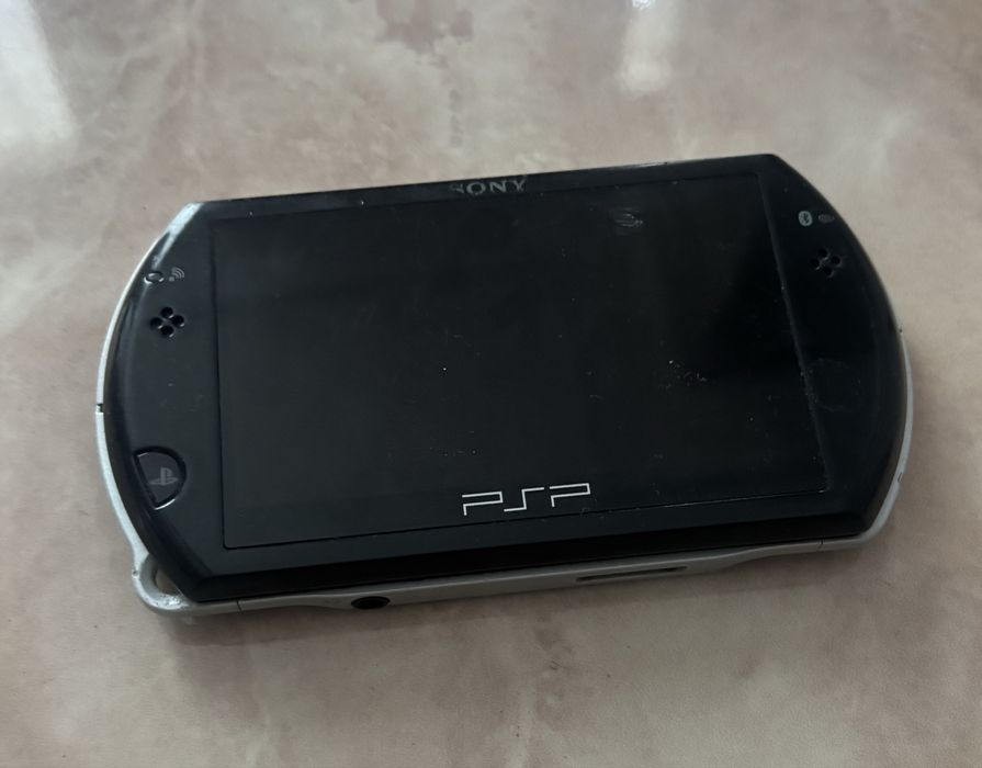 PSP Go приставка