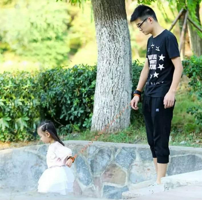 Banda autocolant auto