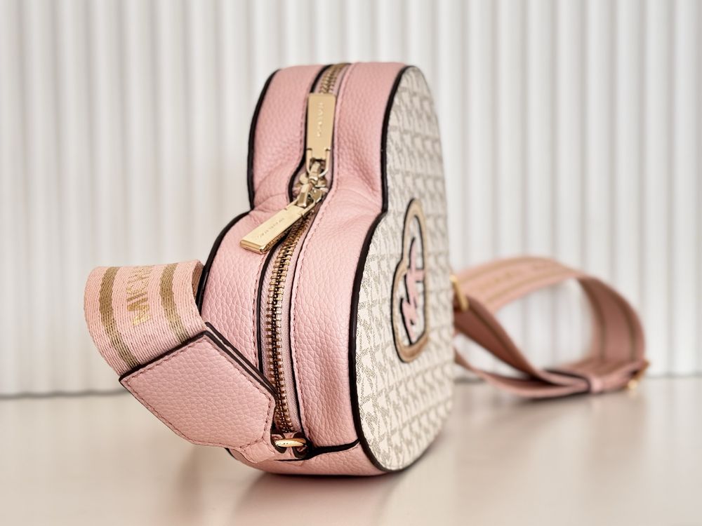 Оригинална чанта на Michael Kors