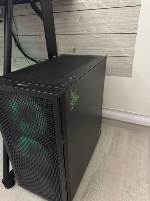 PC Мощен геймърски комютър: RTX4070 super