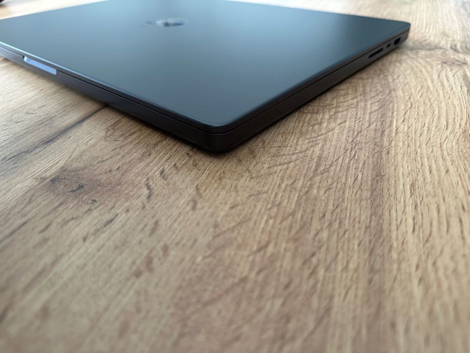 MacBook Pro 16" M4 PRO Chip 14CPU/20GPU/24RAM/512SSD ГАРАНЦИЯ 28.7.26г