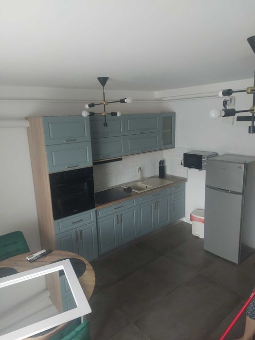 inchiriez apartament 2 camere pe Bilascu,finisat ,mobilat.