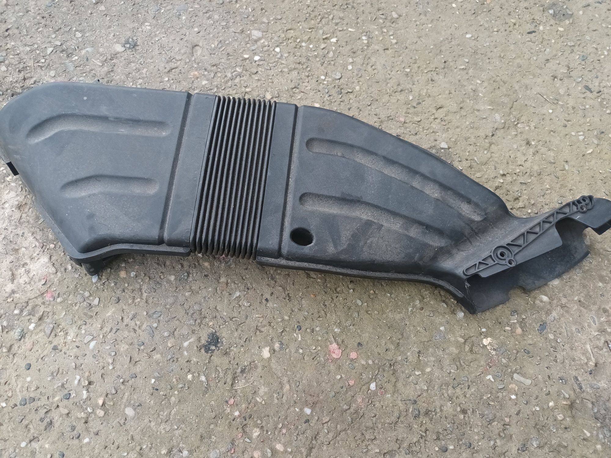 Calculator airbag,broască ornament capotă,grile,balamale Audi A4B7