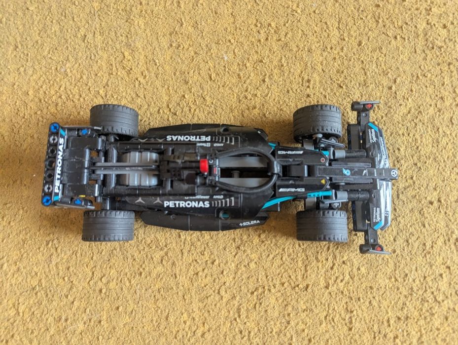 Lego Technic 42165 Mercedes AMG F1 W14 Pull Back