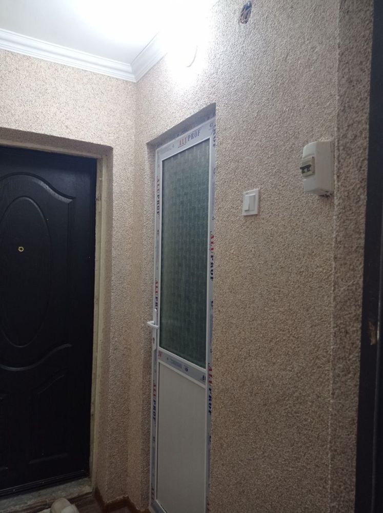1honali kvartira sotiladi hamma narsasi bilan 20.500$ kelishiladi