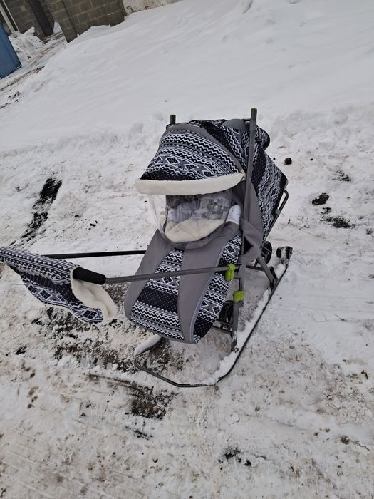 Срочно продаю санку с колесами