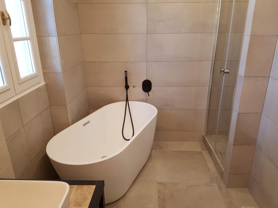 Renovări interioare. Zugraveli. Faianță.