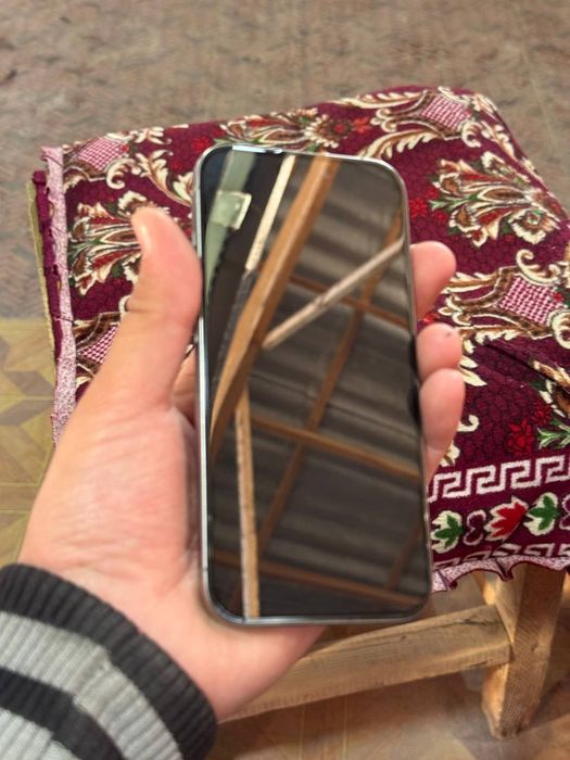 iPhone 15 pro sotiladi.