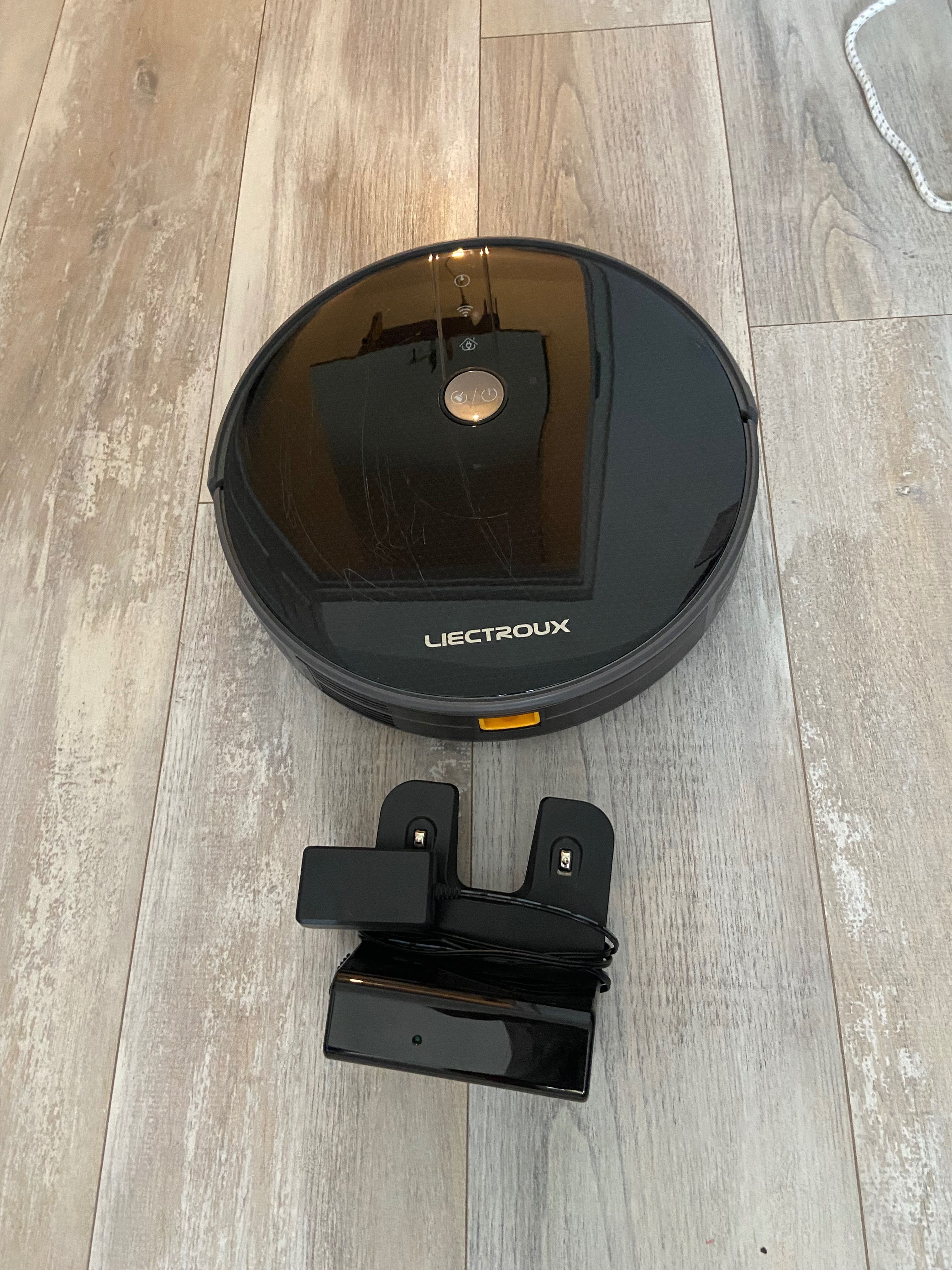 Aspirator Robot LIECTROLUX C30B WIFI