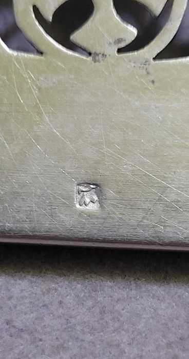 Medalion egiptean antic din argint cu scarabeu si Hieroglife, ArtDeco