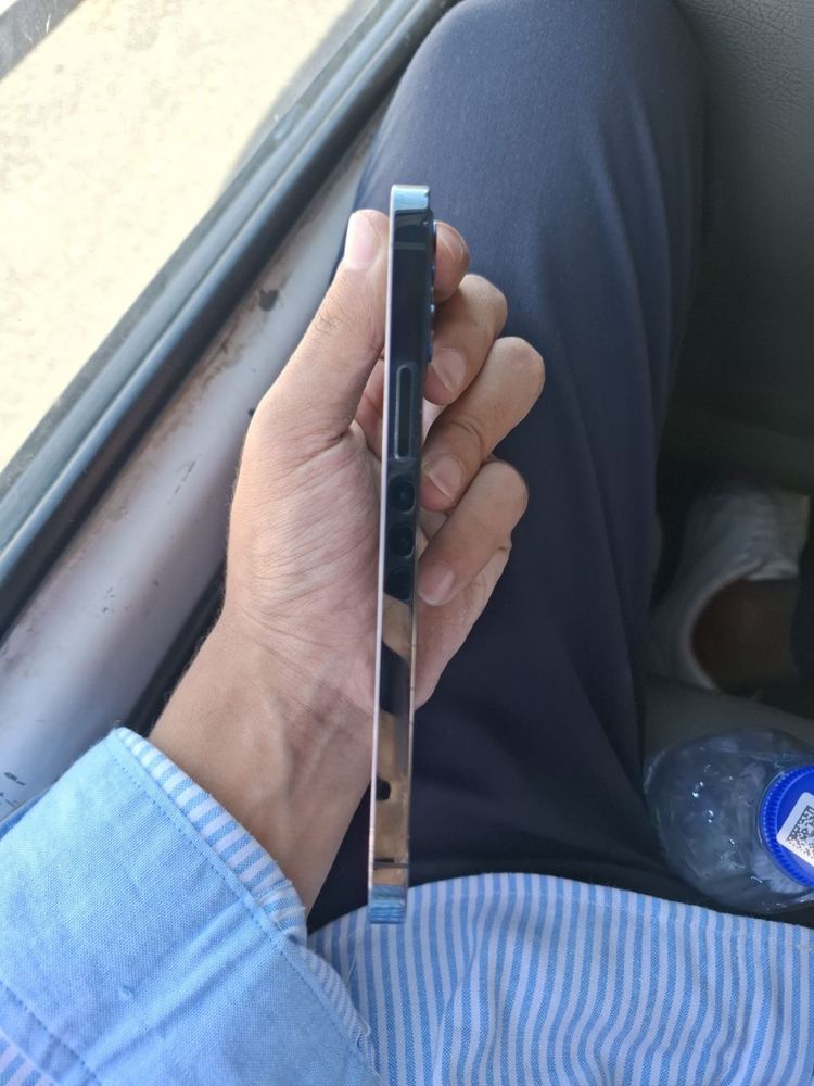 Iphone 12pro …..
