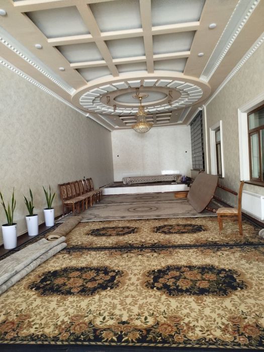 Продаётся дом в городе Ангрен