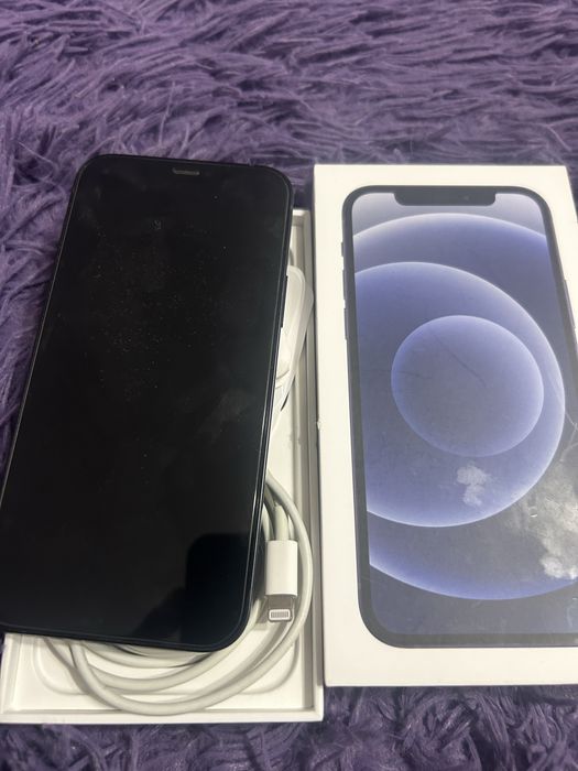 Vînd iPhone 12  Black  64 GB