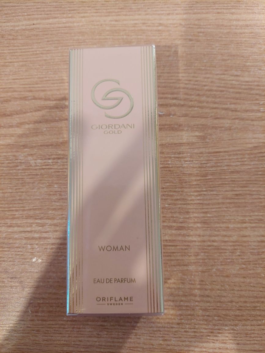Apa de parfum Oriflame Giordani Gold Woman 50 ml