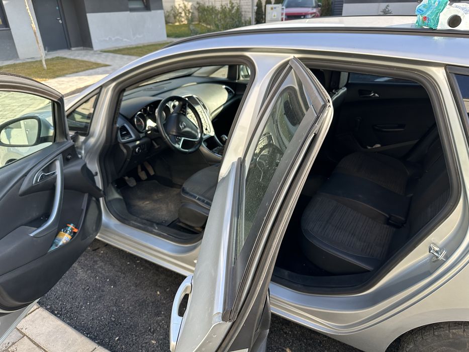 De vanzare opel astra j 2014 diesel 1.7