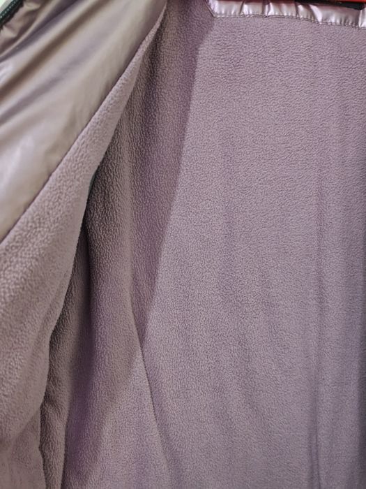 Продам куртку на девочку подростка